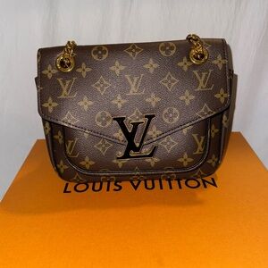 Louis Vuitton Passy MM